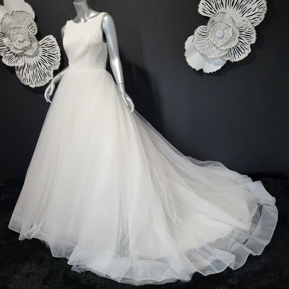 $1780~JUSTIN ALEXANDER~4/6~IVORY OFF WHITE FIT & FLARE BALLGOWN WEDDING DRESS - Picture 1 of 16